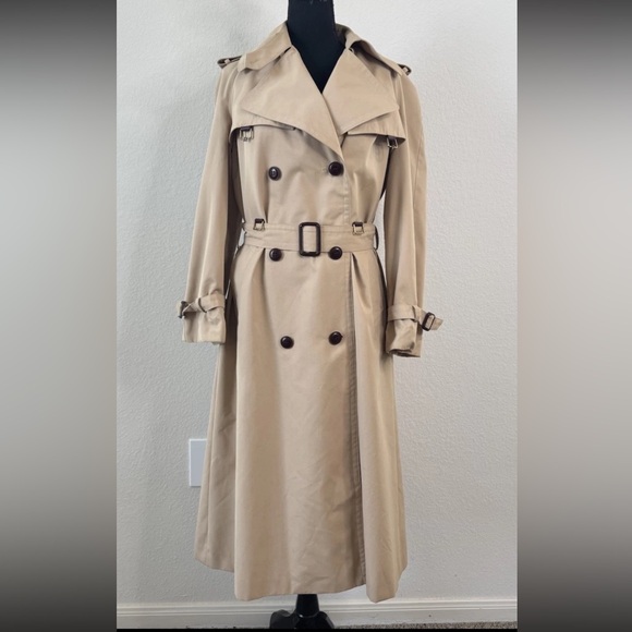 Etienne Aigner Jackets & Blazers - Vtg Etienne Aigner Trench Coat Women’s 10 Double Breasted Belted Tan Old Money
